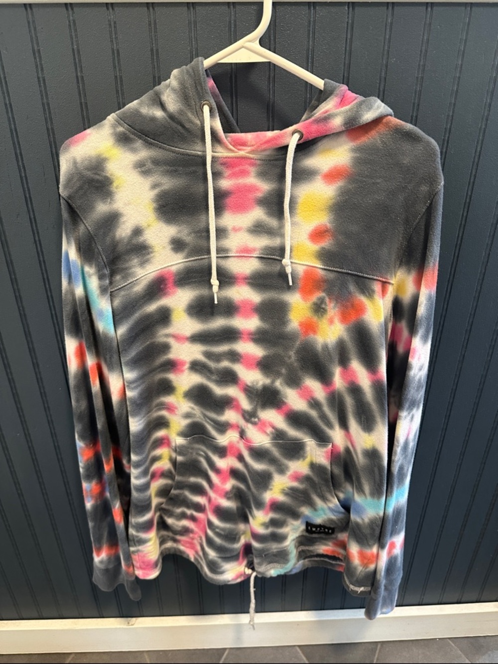 Empire Tie-Dye Pullover Hoodie in Gray, Pink & Multicolor